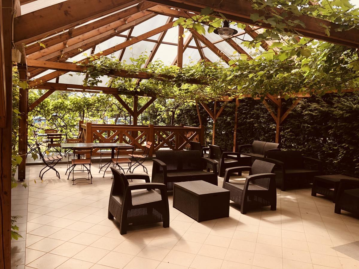 Bed and Breakfast Zoeldteto Panzio Balatonfüred Esterno foto